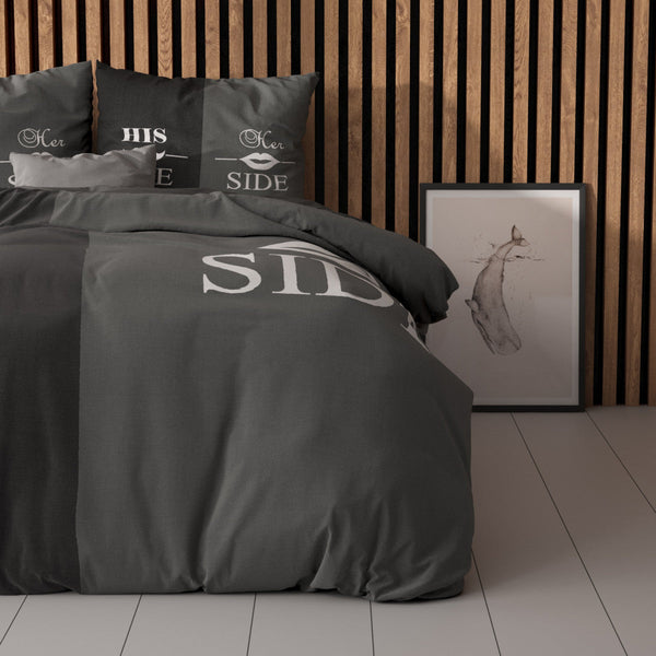 His and Her side  Schwarz