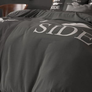 His and Her side  Schwarz