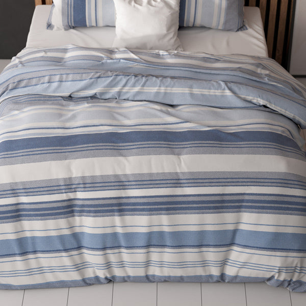 Stripy Blau