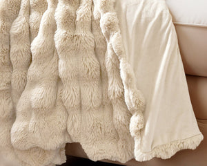 Pom Rabbit Fur plaid Sand 150 x 200
