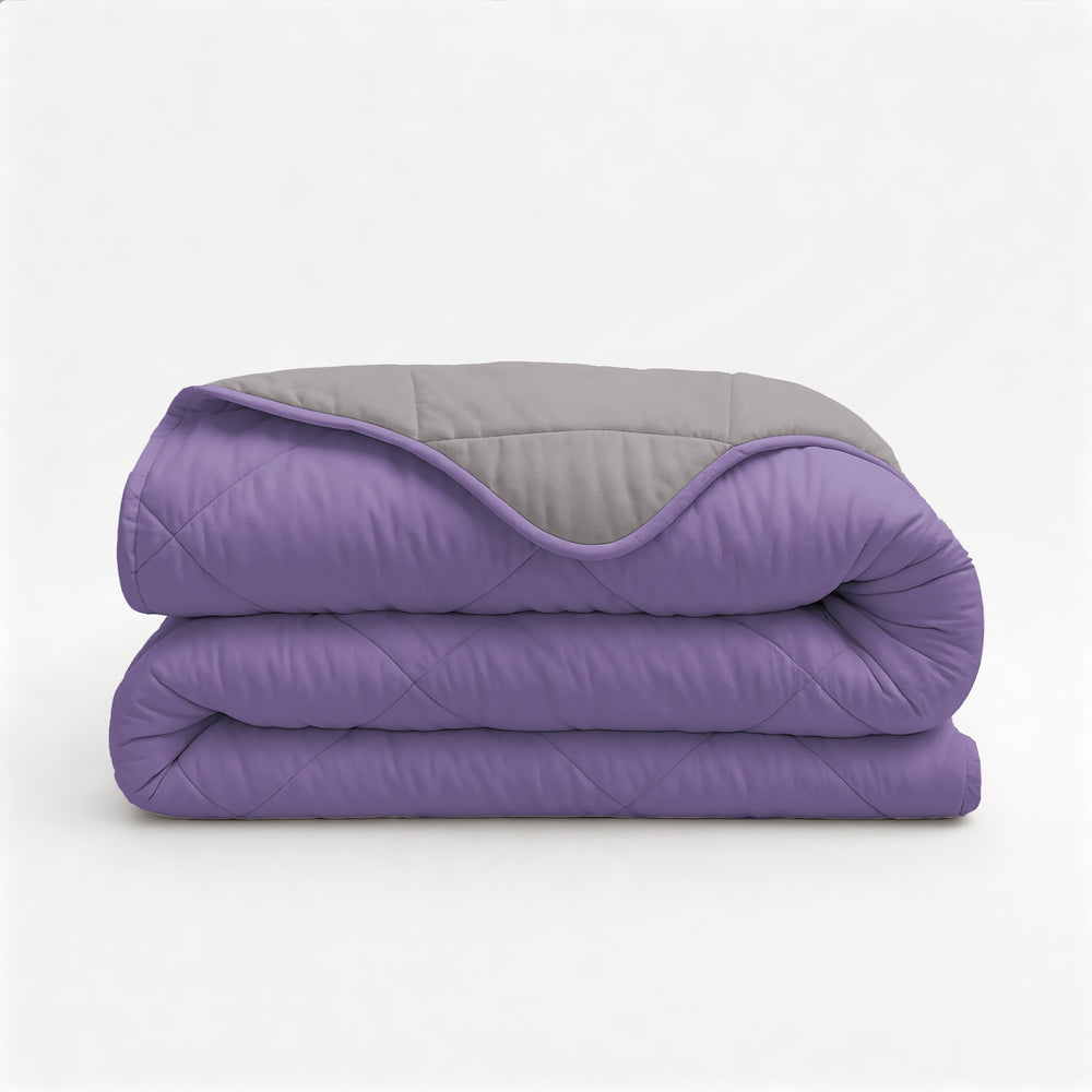 Lazy Bettdecke Uni Lavendel – Taupe/Grau mit Kissenbezügen