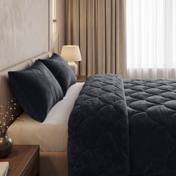 Bettdecke ohne Bezug – Lazy Teddy/Velvet Schwarz mit Kissenbezügen