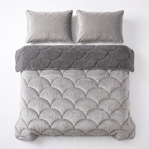 Bettdecke ohne Bezug – Lazy Teddy/Velvet Taupe/Grau mit Kissenbezügen