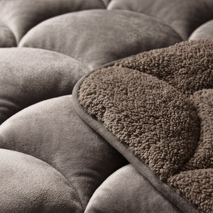 Bettdecke ohne Bezug – Lazy Teddy/Velvet Taupe/Braun mit Kissenbezügen