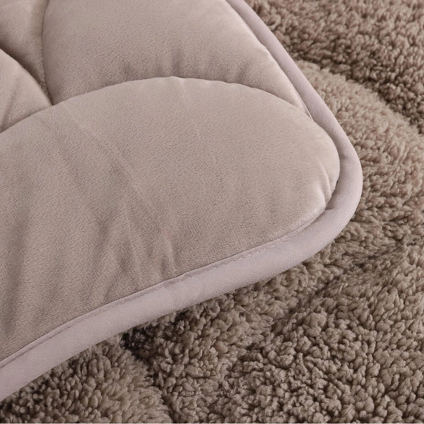 Bettdecke Ohne Bezug - Lileo Velvet Sherpa Ganzjahres-Komfort – Taupe (mit Einstecklasche)